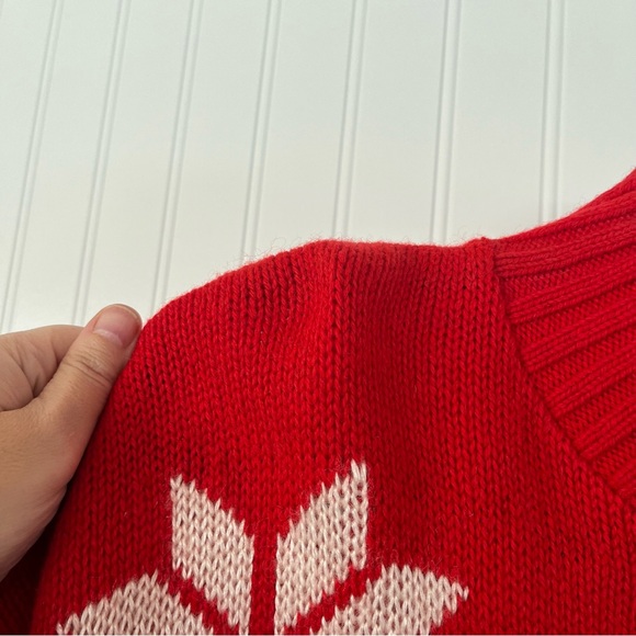 Vintage 80s Red and White Snowflake Sweater Fall River Knitting Mills Heavy Knit - Picture 6 of 13